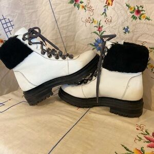 WHITE LEATHER BLACK FUR TRIM COMBAT SNOW BOOTS BOOTIES